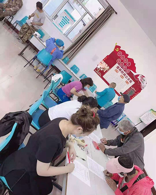 好博在线苗接种工作